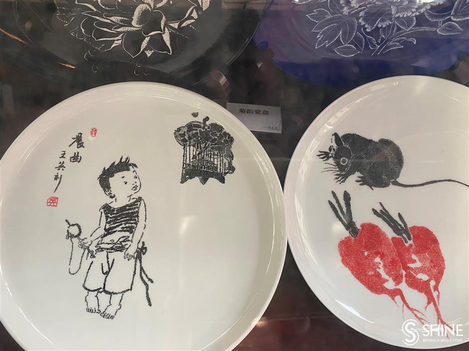 enjoy traditional culture on sanlin old street